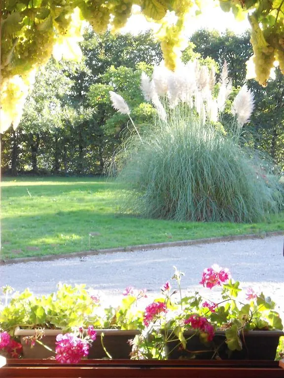 Guest house Domaine Des Charmilles Hotel Mantenay-Montlin
